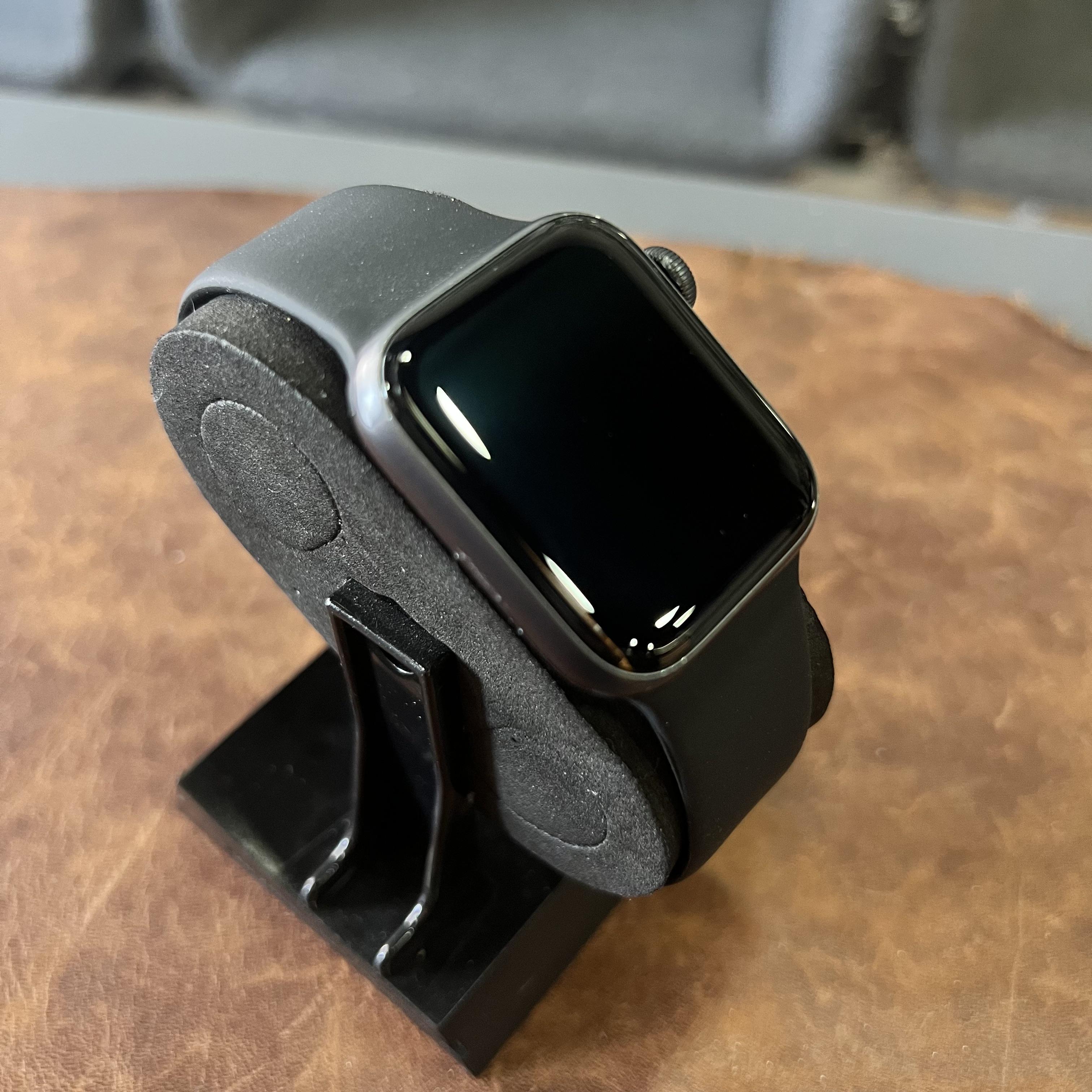 Apple Watch Seri 5 40mm Uzay Grisi Aluminium Spor Band TR